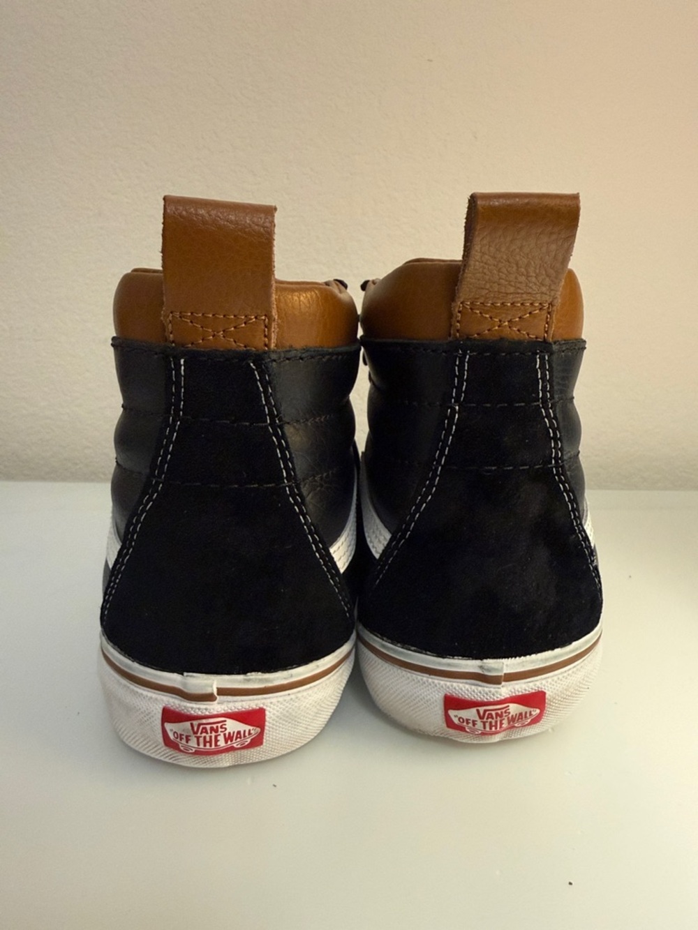 Vans Men’s Black and Brown High-Top Skate Sneakers Size 10.5 - Picture 4 of 8